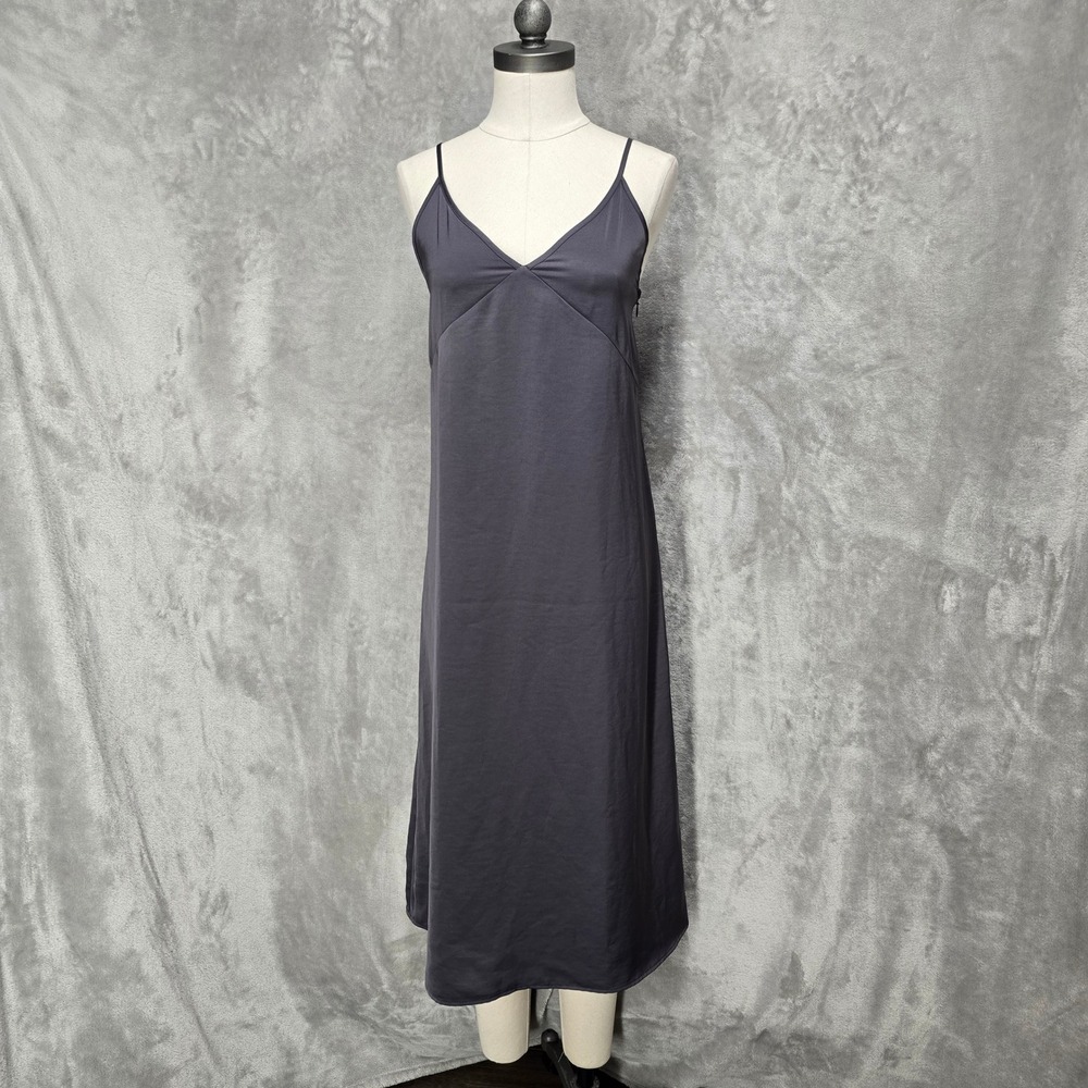 Uniqlo Slip Dress Womens S Grey Satin‎ Midi Adjustable Straps Minimalist Capsule